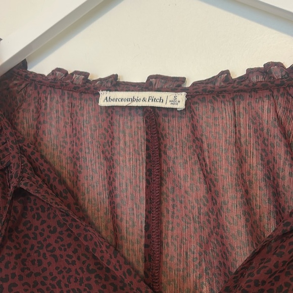 Abercrombie & Fitch Sheer Maroon Leopard Print Top, Small - Picture 5 of 11